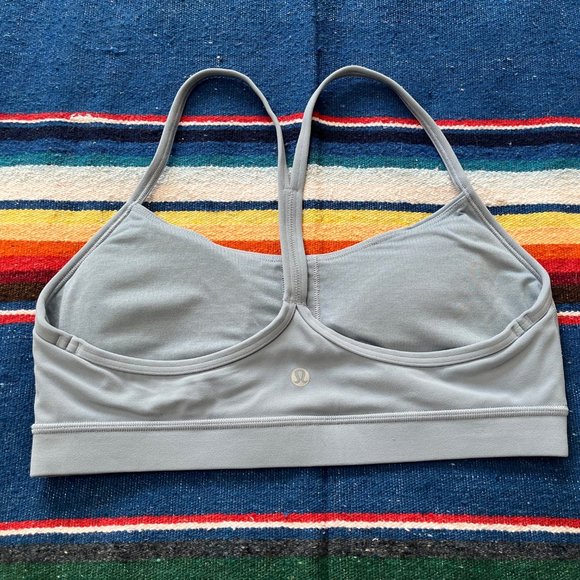 🧘♀️💙 Lululemon Sports Bra Size 10 Light Blue - Picture 2 of 4